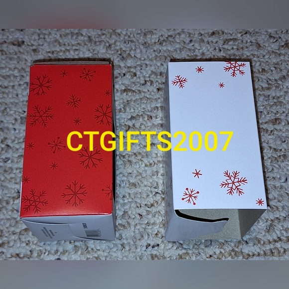 Star Wars The Mandalorian Hallmark Christmas Tree Ornament with the EXTRA SLEEVE - Picture 4 of 9